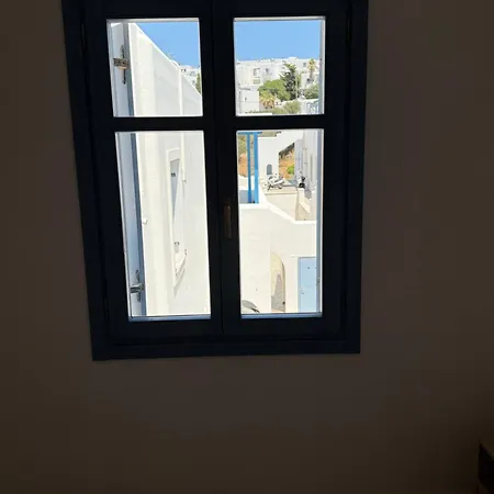 Sea View Apartment *