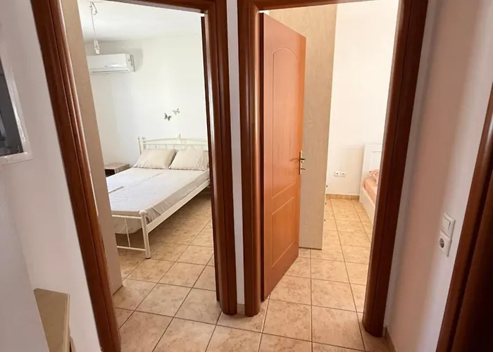 House Апартаменты *